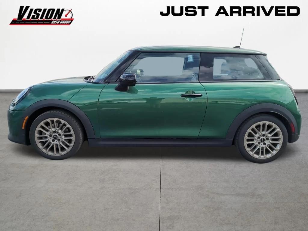 mini hardtop 2 door 2025 WMW23GD08S2W17167 image mini hardtop 2 door 2025 WMW23GD08S2W17167 image